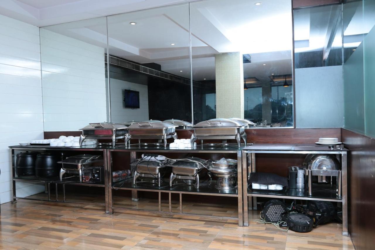 Kc Manor Hotel Jamshedpur Ngoại thất bức ảnh
